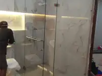 Душевые кабины из толстого прочного каленного стекла. Современные душевқе кабины и перегородки для ванной. Тел, фотография 7