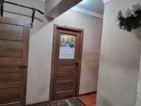 Продается своя квартира центре Ташкента метро Шахристан Юнусабаде 3/3/4 кирпичный дом 77-серия с обстановкой с мебелью., фотография 7
