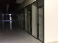 СРОЧНАЯ ПРОДАЖА! Угловой Магазин в новом ТЦ Строй Март / Ибн Сино Савдо Маркази, фотография 4