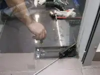 Обслуживание ремонт калёное стекло, душ кабины, перегородки, витрины, фотография 2