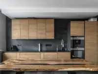 Изготовление кухонных гарнитуров на заказ  3D проект бесплатно