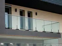 Стеклянные перила для лестниц и балконов а так же защитные стеклянные решетки на окна. Звоните, фотография 4