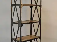 Торговые стеллажи, полки витрины, фотография 3