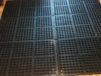 резиновые перфорированные противоскользящие коврики, фотография 2