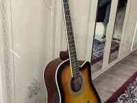 Продам Акустическую гитару 