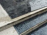 резиновые перфорированные противоскользящие коврики, фотография 12