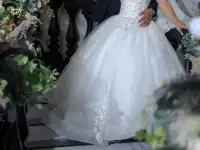 Шикарное свадебное платье, фотография 5