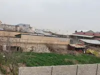 Сергелинский р-н. На против 5 массив куйлюк, махалля арка. От битонки 500 метров. Удобная локация. Фасад 34 м, ширина 36, фотография 2