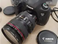 Цифровая зеркальная фотокамера CANON EOS 5D Mark III С ОБЪЕКТИВОМ 24–105 ММ