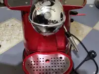 Капсульная кофемашина продаётся