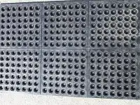 резиновые перфорированные противоскользящие коврики, фотография 5