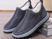 Продаются мужские зимние слипоны