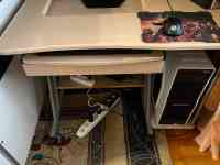 Компьютерный стол, в хорошем состояние., фотография 4