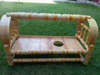 Бешик сотилади, хамма нарсалари бор комплект