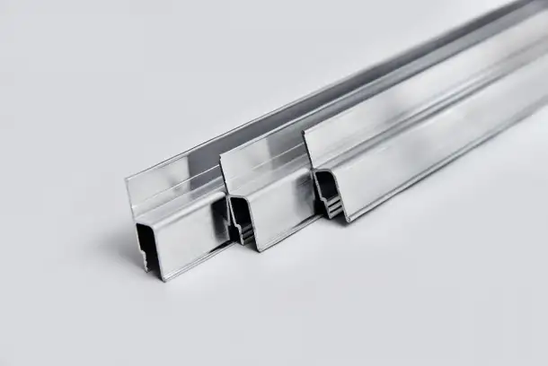 П профиль алюминиевый, Размер 1: 4-266 мм, Размер 2: 2-440 мм, Размер 3: 1,2-60 мм, S 1-10 мм, фотография 1