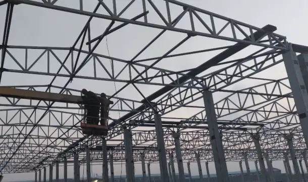 Производство тяжёлых металлоконструкций. Монтаж сендвич панелей, фотография 2