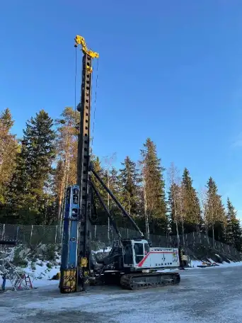 Сдается в аренду  Продается: БУ Сваебойная установка Junttan PMx22 1823  Гидромолот SHK 5, фотография 2