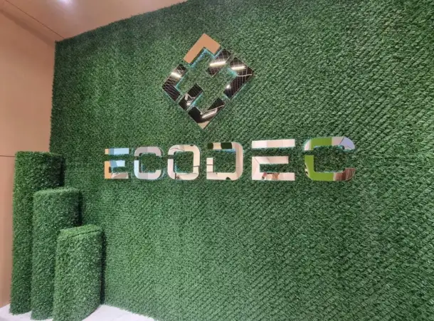 ECODEC GREEN Suniy yashil dekorativ devor Зелёный забор, фотография 1