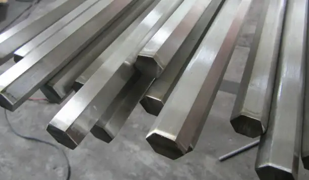 Алюминиевый шестигранник, Марка: Д16Т; АМг6; Д16..., Размер: 7-90 мм, Способ произ-ва: прессованный, фотография 1