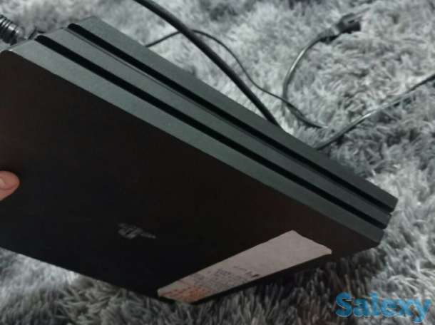 Продам срочно PlayStation 4pro, фотография 3