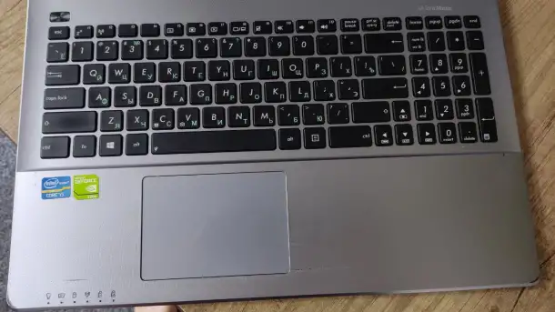 Noutbook ASUS X550C, фотография 6