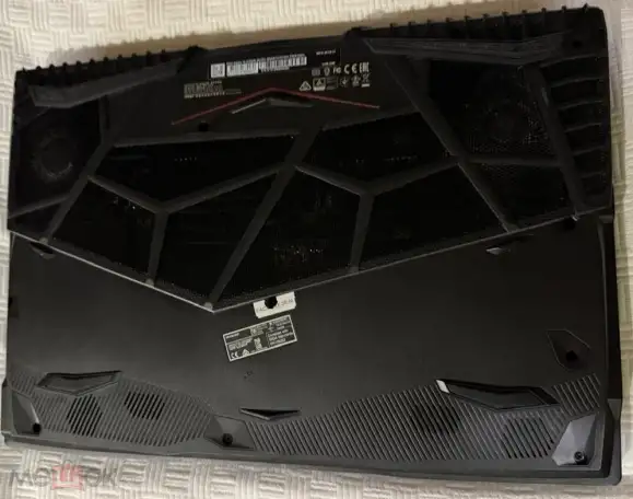 Ноутбук MSI, фотография 3