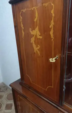 Сервант  Виолетта. Венгрия. Раритет. ХХ век., фотография 6