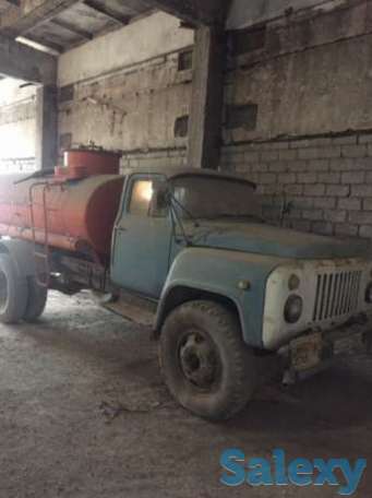 Бензовоз, фотография 1