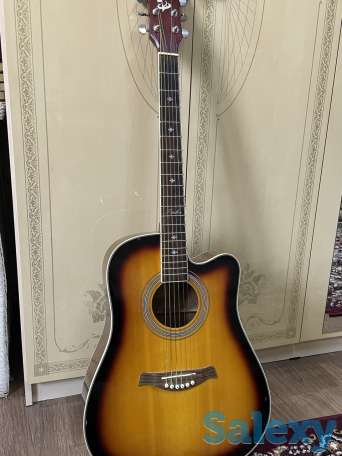 Продам Акустическую гитару 