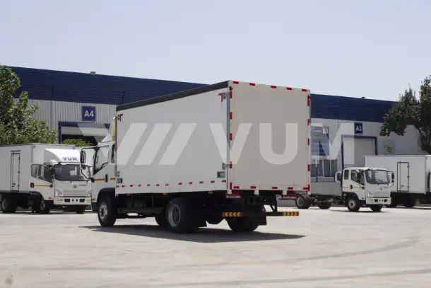 Автофургон шторно-тентовый FAW Tiger V 7 т дизель, фотография 5