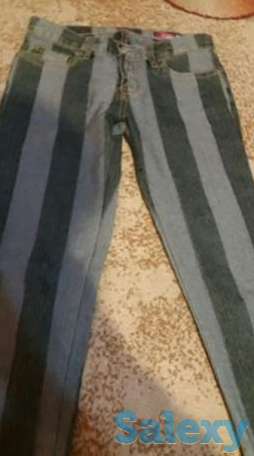 Продам джинсы на девочку! Примерно 8-9 лет, фотография 1
