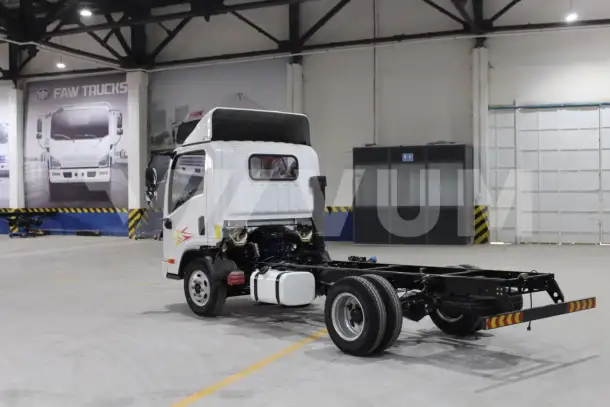 Шасси FAW Tiger VR 4x2 4,5 т  Бензин, фотография 4