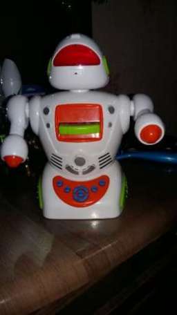 Продам говорящего робота, фотография 1