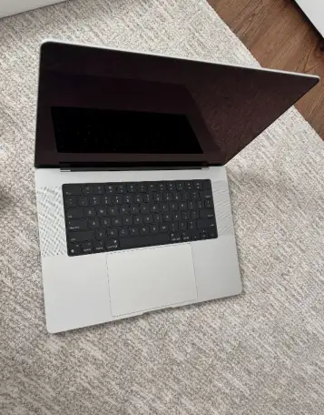 Apple MacBook Pro 16 (1TB SSD M1 Pro 16GB) Laptop - Silver - MK1F3LL-A, фотография 1