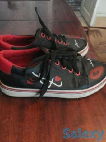 Продаются красовки для девочек 9-11 лет в отл.состоянии., фотография 1