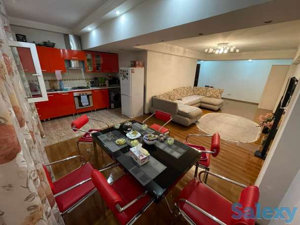 Ц-5 продаётся отличная квартира - 4 переделанная в 3, фотография 2