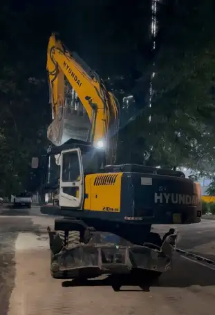 Продаётся Hunday эскаватор в хорошем состоянии есть телеграмм, фотография 2