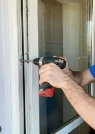 Ремонт окон, замена резины, механизмов, обслуживание стеклянных дверей, фотография 1