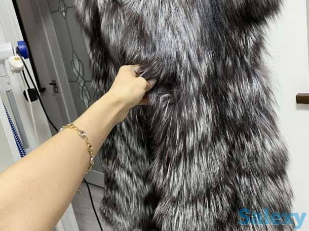 Продам жилетку в идеальном состоянии, фотография 2