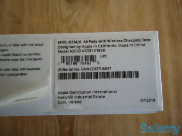 Беспроводные наушники Apple AirPods, фотография 2