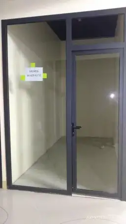 СРОЧНАЯ ПРОДАЖА! Угловой Магазин в новом ТЦ Строй Март / Ибн Сино Савдо Маркази, фотография 1