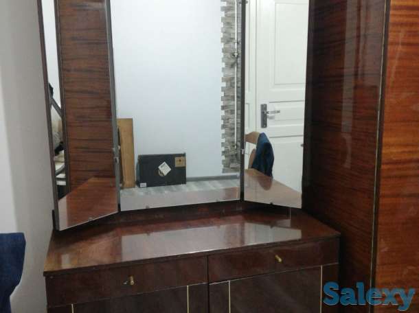 Трильяж, трюмо с ящиками и зеркалами, фотография 2