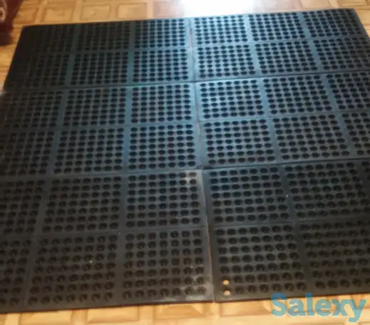 резиновые перфорированные противоскользящие коврики, фотография 2