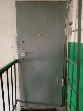 Дверь железная с рамой выс 2.2, дл85 рама выс2.03, дл92., фотография 1