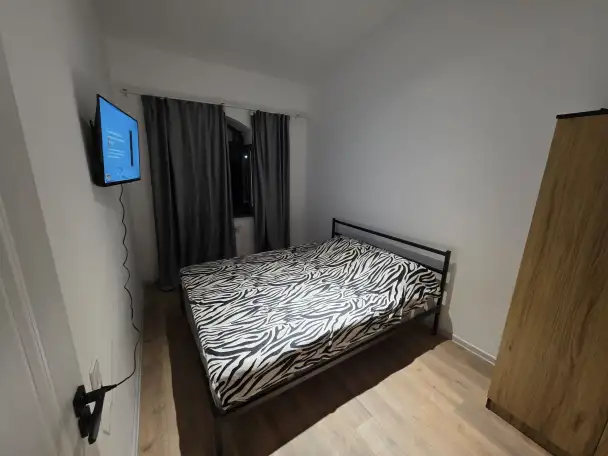 Сдаю квартиру по суточно, Миробадский район, фотография 1