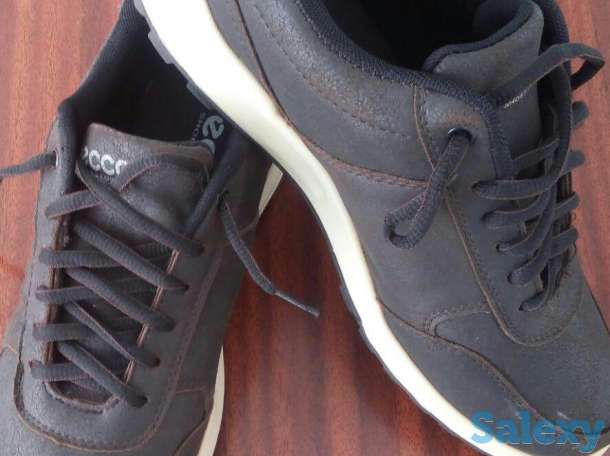 Новые кроссовки, фотография 1