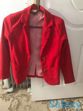Пиджак на девочку 11-12 лет, фотография 1