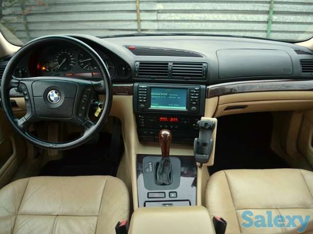 BMW 728i, фотография 5