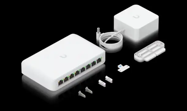 Управляемый коммутатор Ubiquiti UniFi Switch 8 USW-Lite-8-POE, фотография 1