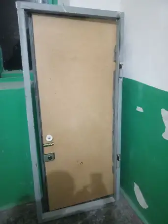 Дверь железная с рамой выс 2.2, дл85 рама выс2.03, дл92., фотография 2